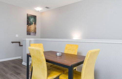 Charming 1-Bedroom Retreat in Tranquil Zionsville - Foto 9