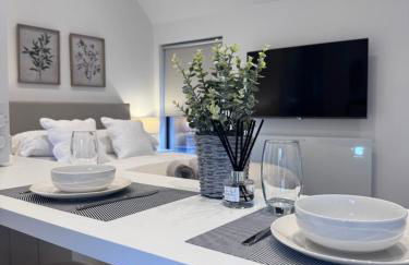 Tithe Cottage - Photo 2