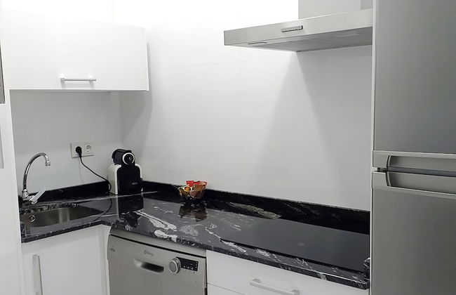 Feelathome Rivero Apartments - Photo 36