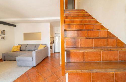 Charming Classic-Rustic Retreat in Historic Lisbon - Photo 21