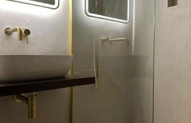 Magistrates Penthouse Suite - Town Centre Apartments with Spa - Foto 21