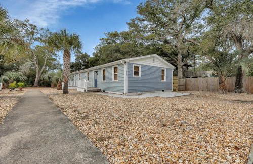 Beachy 3BD Bungalow One Block from Scenic Walkway - Foto 20