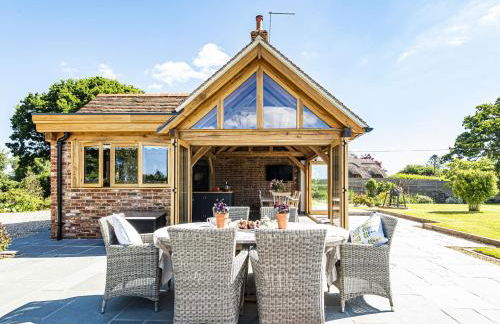 Hilltop Cottage - Photo 5