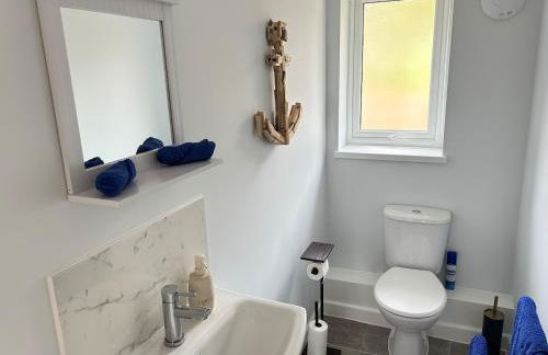 Private Garden Retreat 2BR Modern Comfort - Foto 10