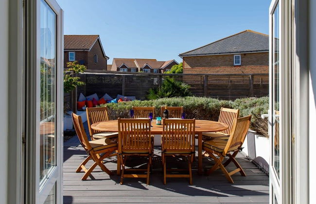 Newly Refurbished Seaside Escape - 5 Mins to Beach - Foto 55