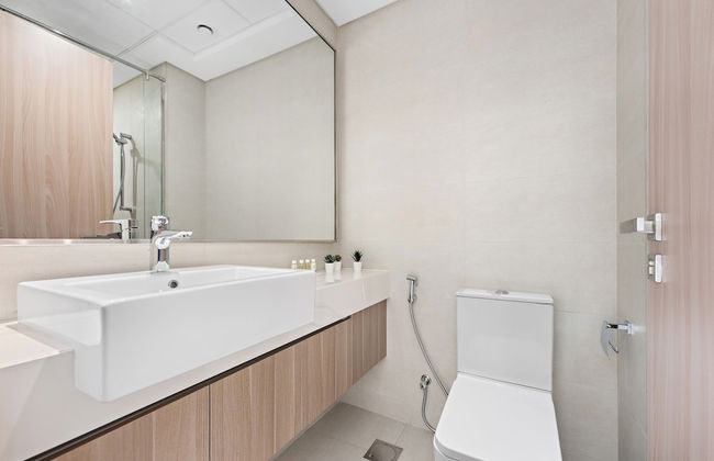 WelHome - Your Dubai Getaway: Cozy Studio at Azizi Rivera 4 - Photo 16