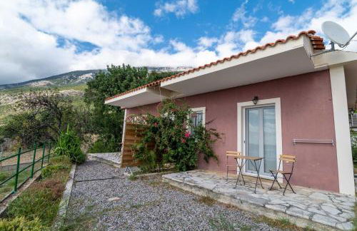 Lorraine's Cottage Style Studios, shared swimming pool and bbq only for guests at Simotata village - Photo 30