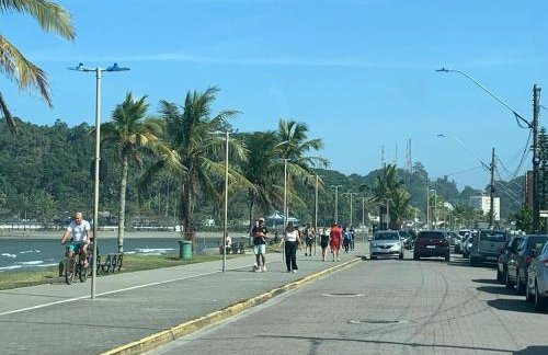 Casa para até 10 pessoas com 2 banheiros, 1 quente - Foto 3