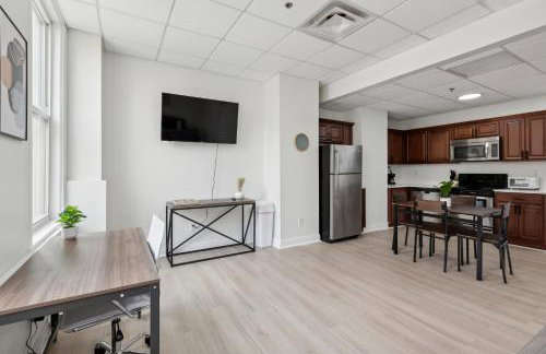 East 225 I Modern Studio in Downtown Rochester - Foto 11