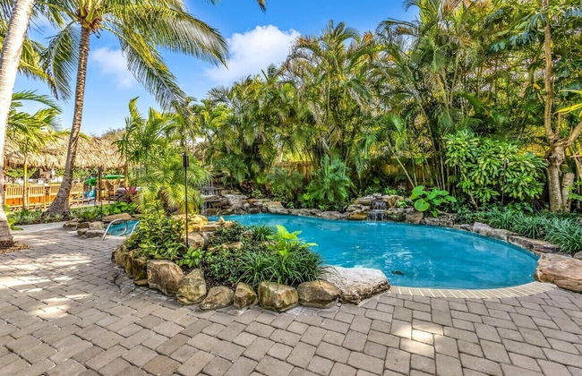 New Waterfront Oasis, Minutes to Beach, Eats, Shops - Foto 19