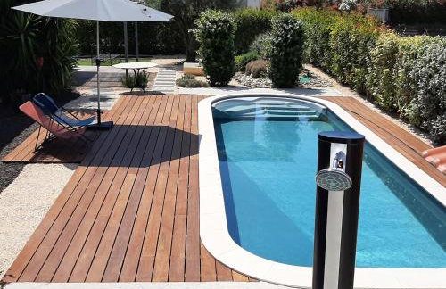 Gîte du Soleil, climatisé avec piscine chauffée d'avril à novembre, et jacuzzi - Photo 1