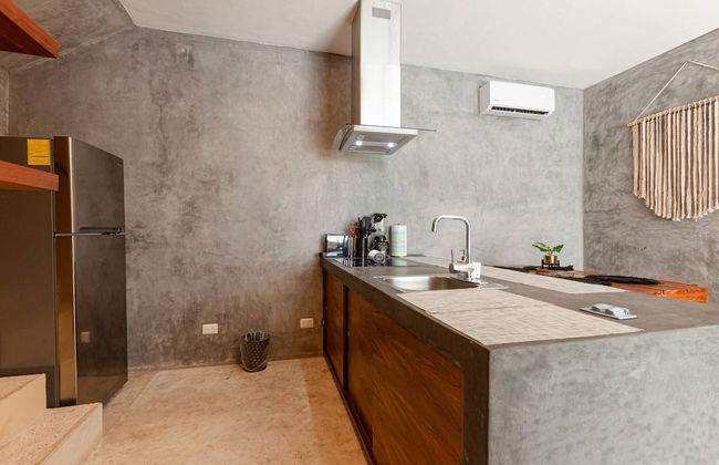 Magical Ph In Town Wprivate Rooftop Glass Tub - Photo 28