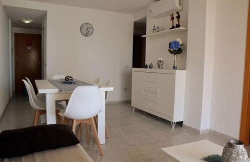 Apartamento céntrico en la playa con piscina. - Foto 4