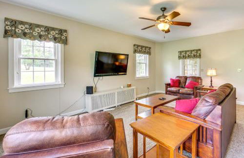 Golf Course On-Site Spacious Hollidaysburg Home! - Foto 3