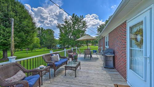 Charming Retreat on 5 Acres with Deck and Grill! - Foto 3