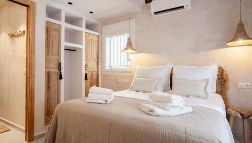 Casa el Periquito - Beach house - Sea view - Roof terrace - Ibiza vibe - Photo 4, towels, storage, wardrobe