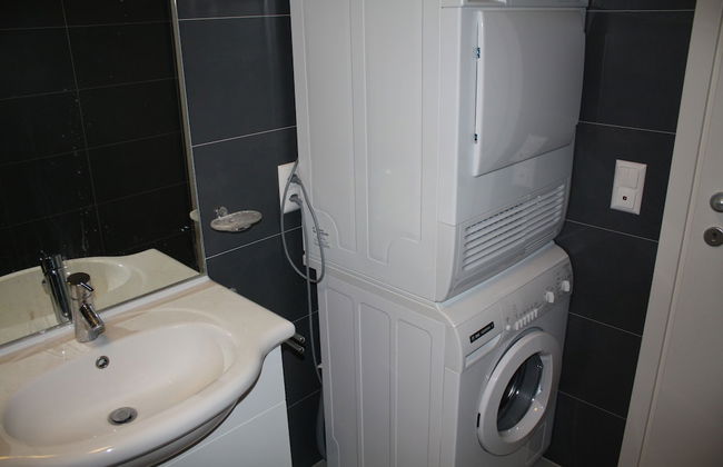 Indoor Swimming Pool, Sauna, Fitness, Private Gardens, Spacious Modern Apartment - Foto 9