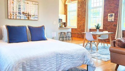 Jennifer's Riverfront Loft State House Views - Foto 1