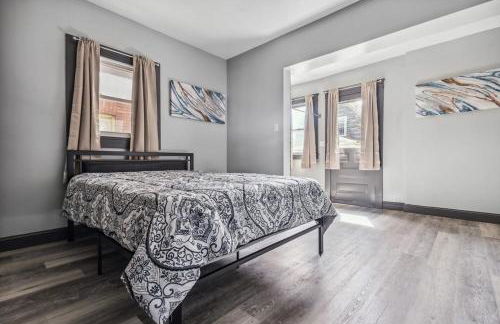 THE 1023 With Private Yard & Parking, Near Falls & Casino by Niagara Hospitality - Foto 30