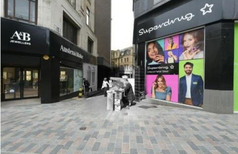 #115 ModernCity Escape Central Apartment- 10 mins to Royal Albert Dock Liverpool- Sleeps 4 - "Perfect for contractors and Families " - Foto 2