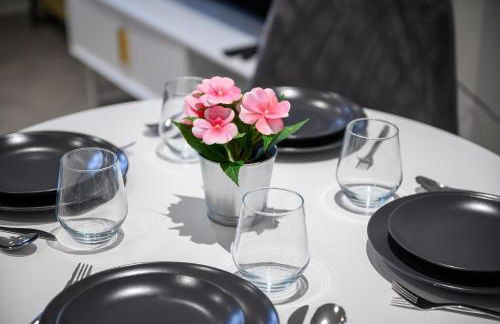 Luxury Apartment Heart of Didsbury - Photo 22