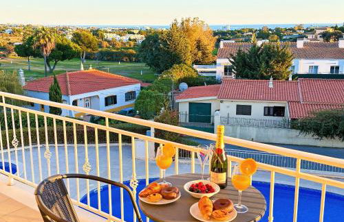 Balaia Poolside House with Sea View by BeCherish - Foto 8