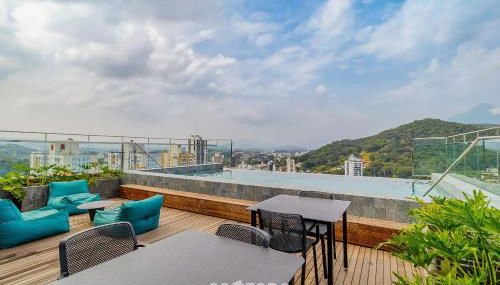 RUP - Equipped Studios in Building with Pool - Photo 3