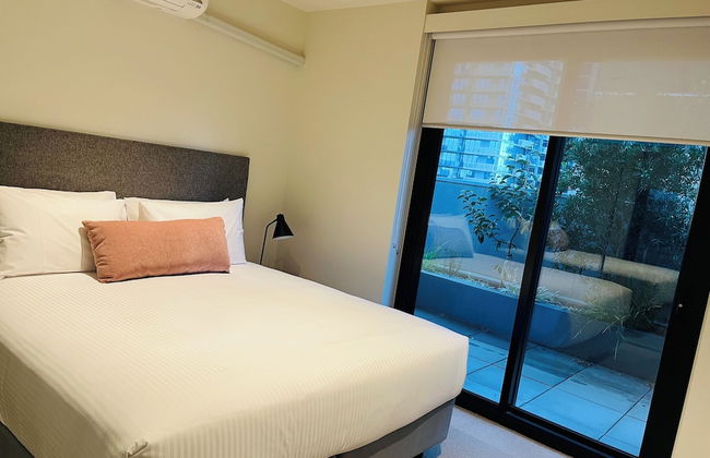 Wyndham Hotel Melbourne - Photo 8