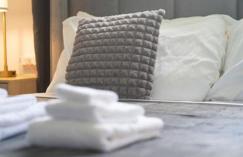 Modern Chic Getaway - Sleeps 11 - Palmwavestays - Foto 9