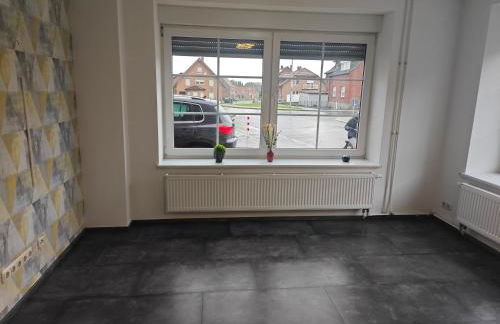 Work and Stay Selfkant Tüddern Nähe Geilenkirchen und Nähe Geleen Moderne Unterkunft für 8 Personen auf 180qm - Foto 9