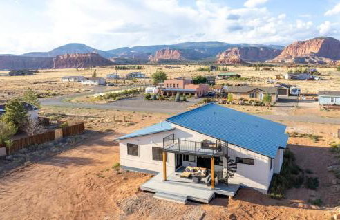 Luxury Modern 4 Bedroom House Near Capitol Reef NP Sleeps 10 - Foto 42