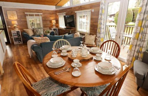 The Bird House - Photo 7