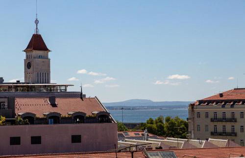 GuestReady - Gorgeous apt with river view - Foto 40