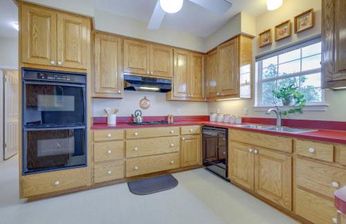 Fox Ridge Farmhouse - Hill Country Getaway! - Foto 8