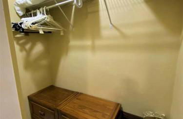 Deerfield Beach heated pool house - Photo 37