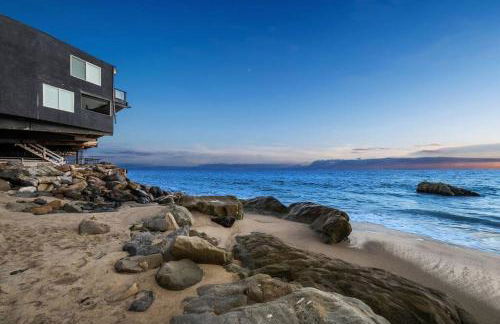 Malibu Beachfront Home with Rock Spa Ocean Views & Huge Deck - Foto 33