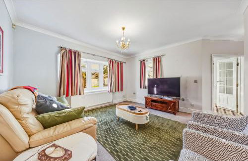 Nancy's 3 bedroom house near Heathrow Airport - Foto 9