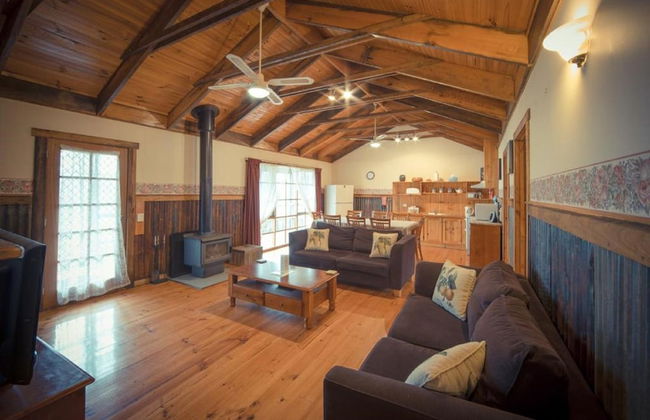 Sanctuary Park Cottages - Photo 32