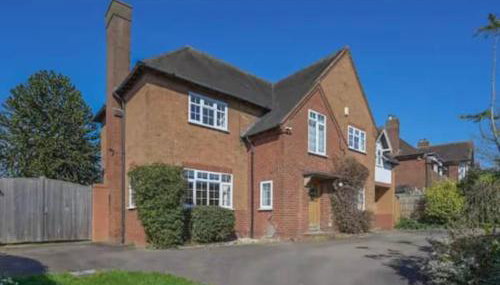 Stunning 7-Bed Home in Lichfield - Foto 1