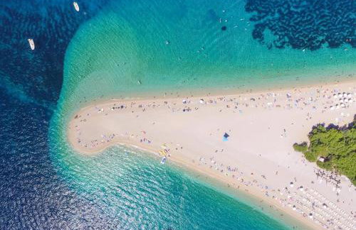 Great outdoor living steps away from the beach - Photo 23