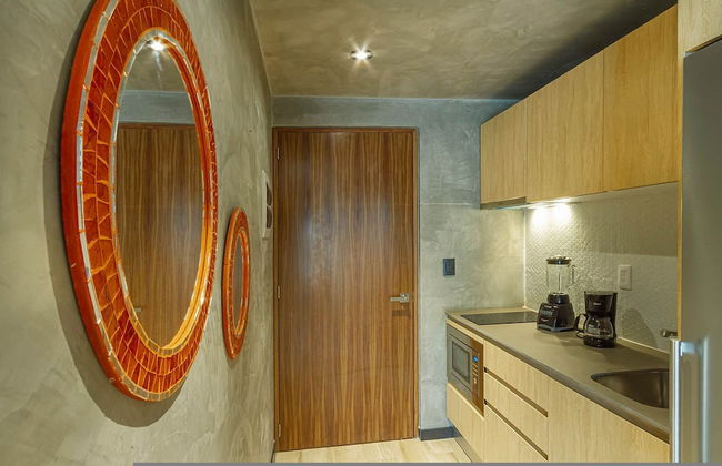 Spacious Apartment With Terrace and Rooftop Pool - Photo 26