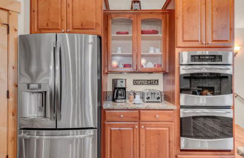 BEST VIEWS! Luxury Mountain Home - Saltwater HotTub, Firepit, BBQ- Close to SKI, Red Rocks - Foto 15