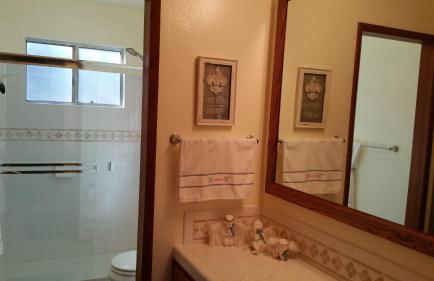 Lovely Mountain Lake Chalet by Yosemite: Equipped! - Foto 18