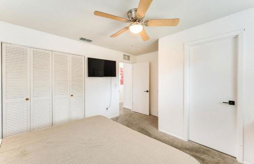 Nokomis Home with Screened Pool, 3 Mi to Beaches! - Foto 11