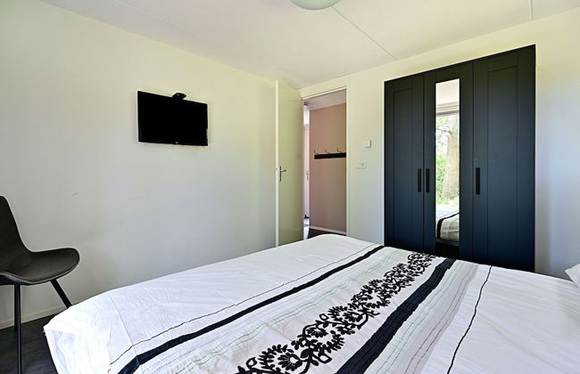 Chalet With Gorgeous View of the Natural Surroundings - Photo 3