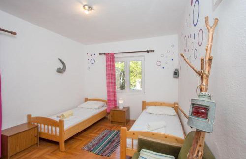 Apartments by the sea Cove Zarace, Hvar - 20924 - Photo 8