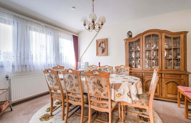 Large Holiday Apartment near Willingen with Private Garden & Terrace - Foto 27