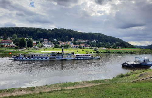 Urlaub im Friseursalon - Foto 41