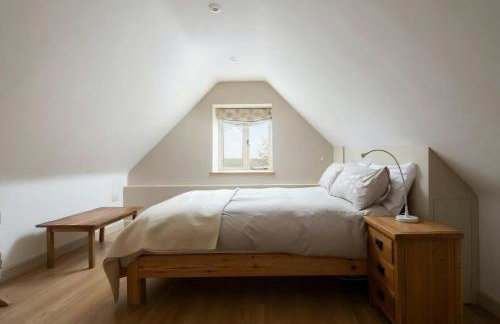 Converted Cotswold Barn in Chedworth - Tranquil Escape, Sleeps 4 - Foto 16