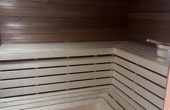 Captivating 2 Bed Apartment in Newhouse - Photo 7